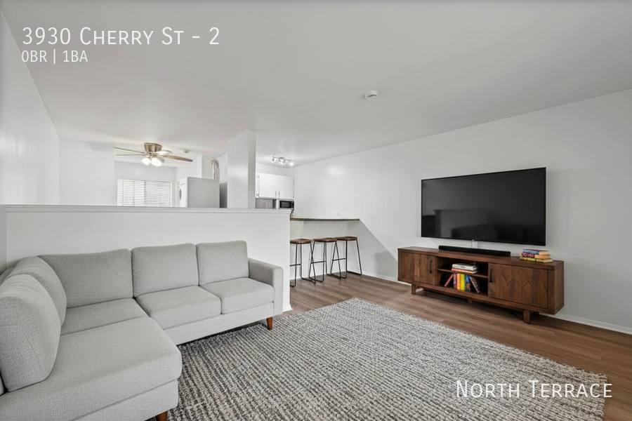 Apartment for rent at 3930 Cherry St, Kansas City, MO 64116