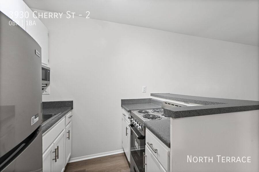 Apartment for rent at 3930 Cherry St, Kansas City, MO 64116