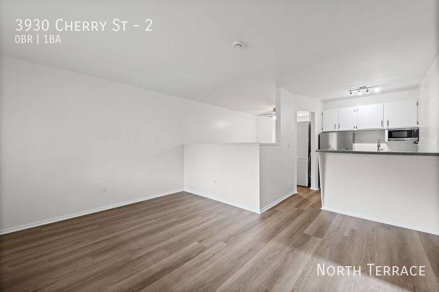 Apartment for rent at 3930 Cherry St, Kansas City, MO 64116