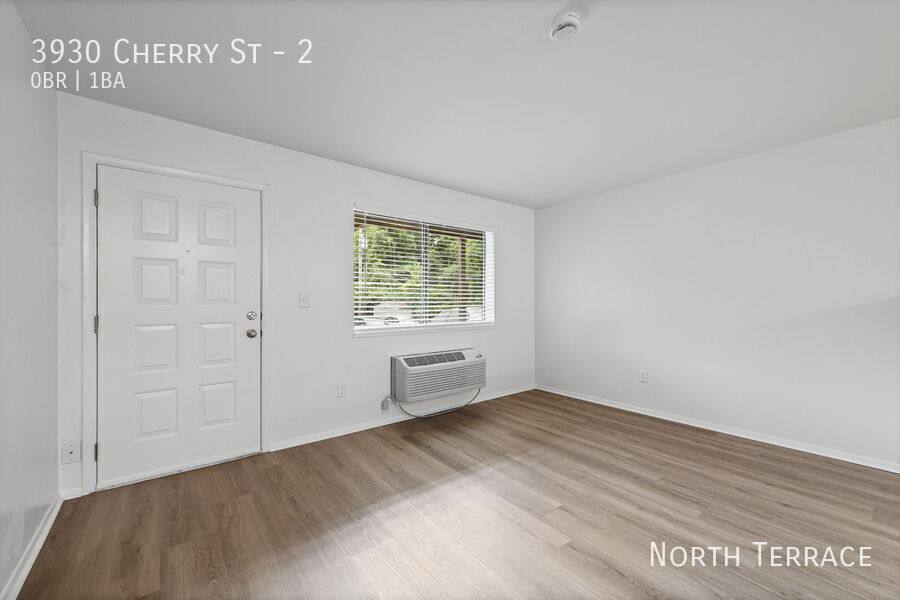 Apartment for rent at 3930 Cherry St, Kansas City, MO 64116