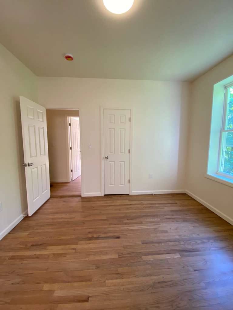 Apartment for rent at 40 Caryl Ave, Yonkers, NY 10705