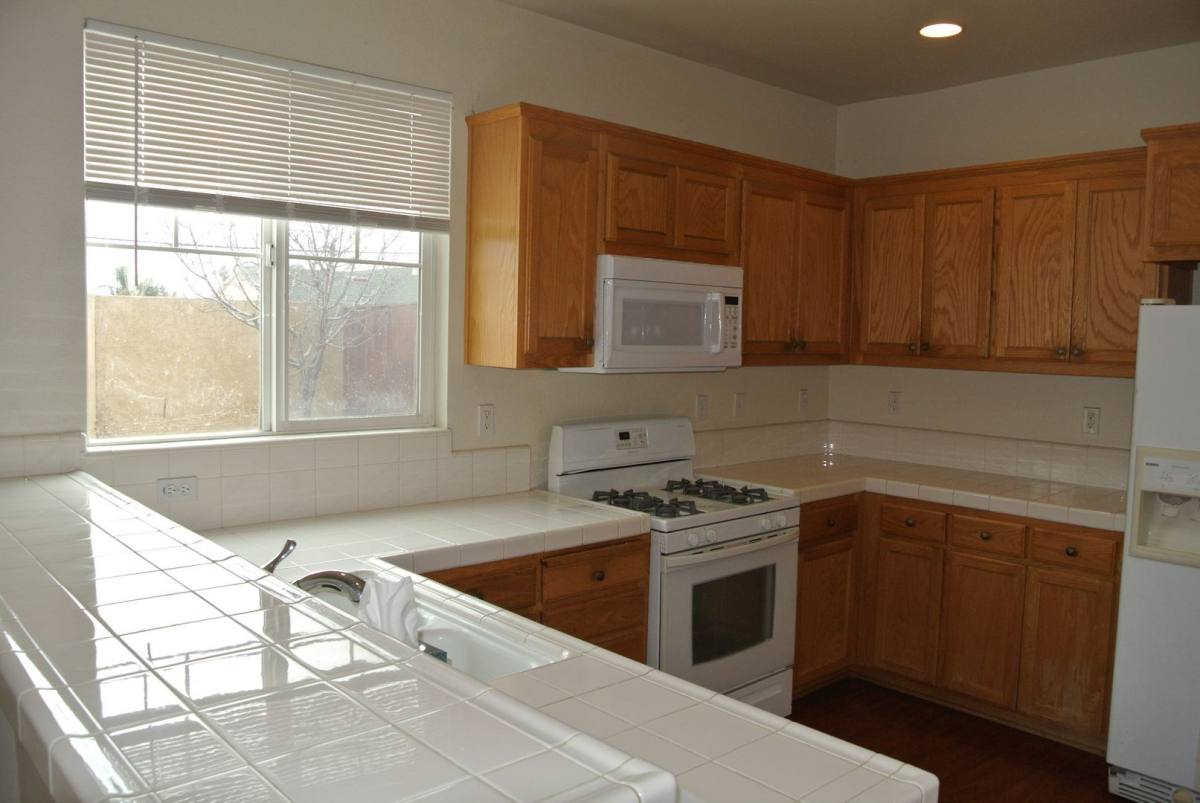 House for rent at 61 Cassia St, Pittsburg, CA 94565