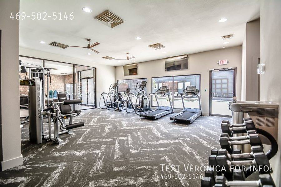 Apartment for rent at 4211 Cabell Dr, Dallas, TX 75204