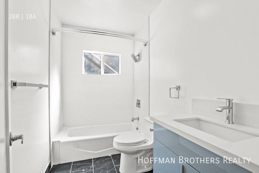 Apartment for rent at 316 1 2 Columbia Ave, Los Angeles, CA 90017