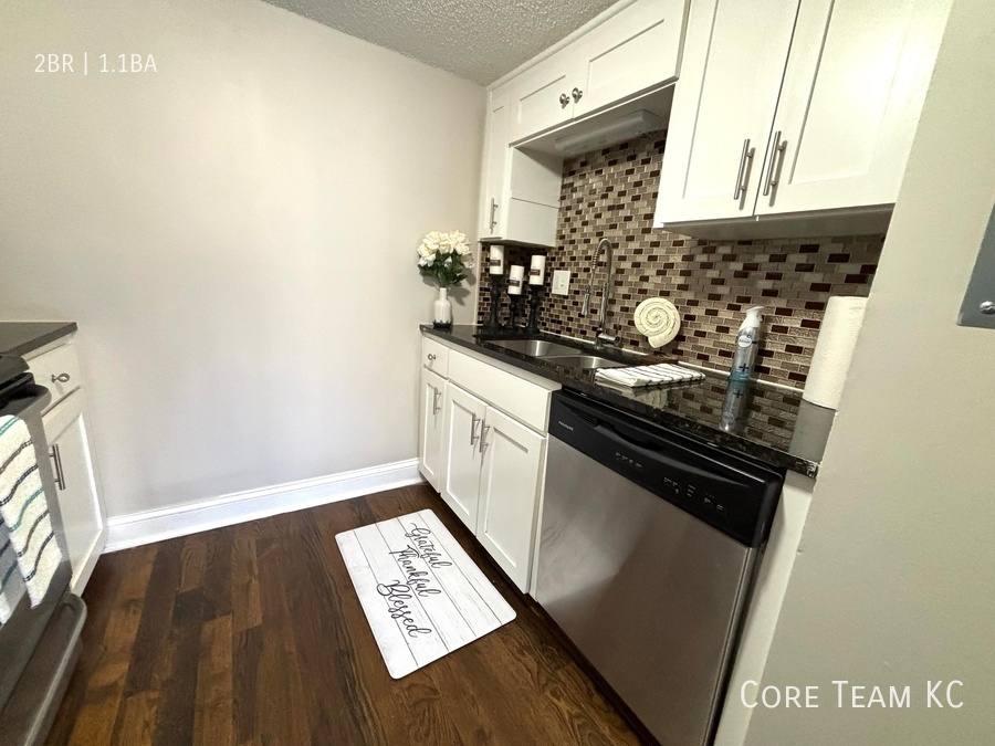 Townhouse for rent at 4427 Holly St #C, Kansas City, MO 64111
