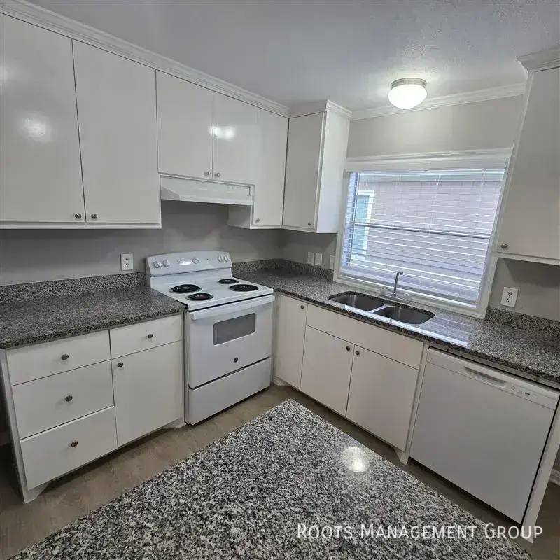 Apartment for rent at 15871 Clarke Springs Dr #15871C, Houston, TX 77053