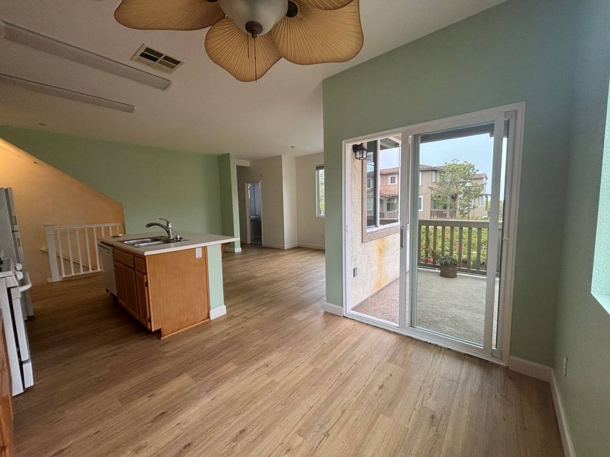 Townhouse for rent at 2364 Calle Sabroso, Chula Vista, CA 91914