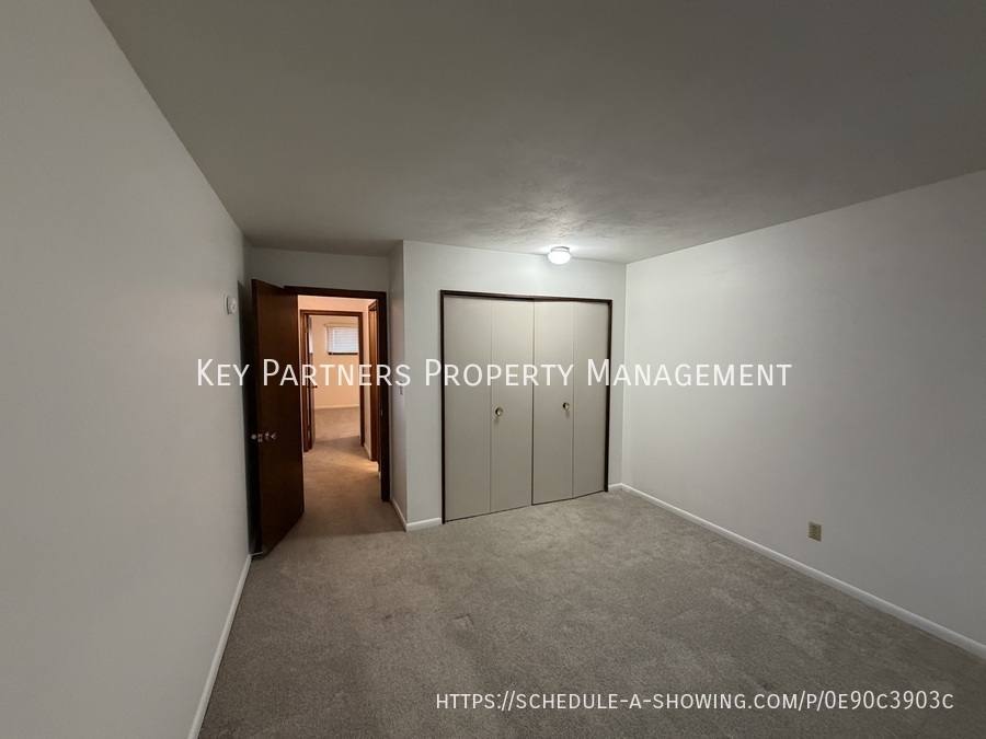 Townhouse for rent at 6524 W 51st St, Mission, KS 66202