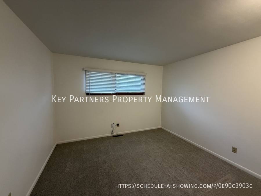 Townhouse for rent at 6524 W 51st St, Mission, KS 66202