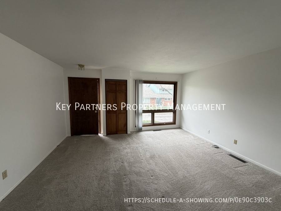 Townhouse for rent at 6524 W 51st St, Mission, KS 66202