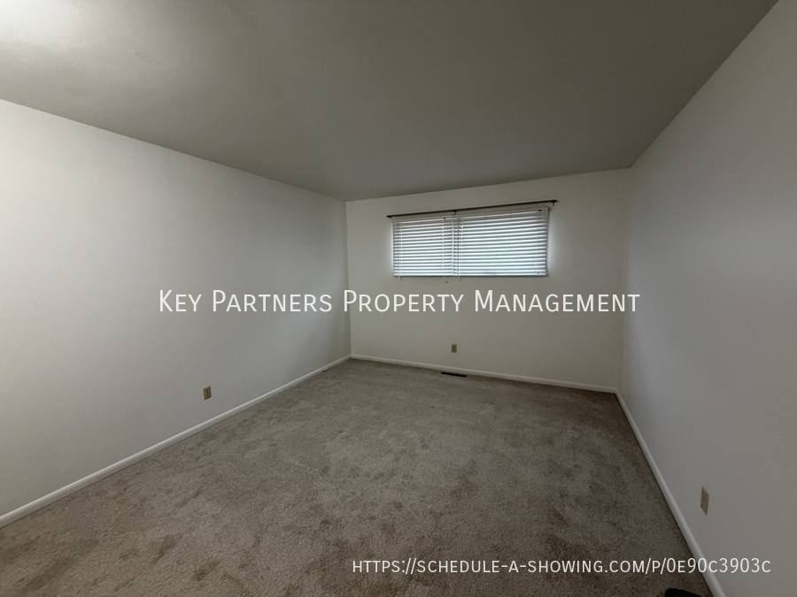 Townhouse for rent at 6524 W 51st St, Mission, KS 66202