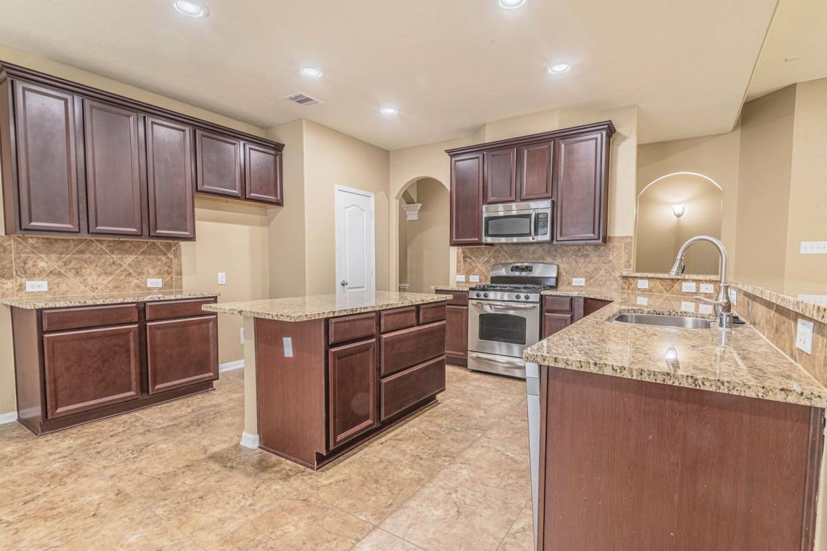 House for rent at 3318 Cactus Heights Lane, Pearland, TX 77581