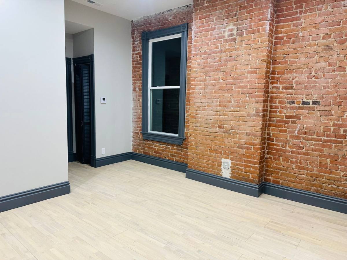 Apartment for rent at 1952-1954 Cherokee St, Saint Louis, MO 63118