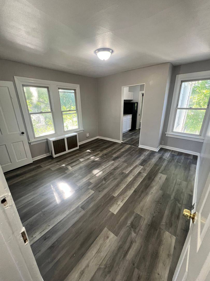 Apartment for rent at 403 Cummings Ave, Trenton, NJ 08611