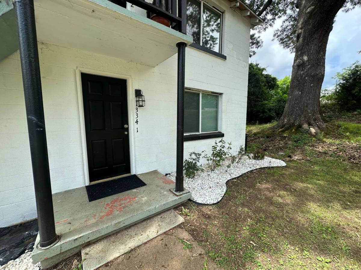 Apartment for rent at 1334 Barry St, Oxford, AL 36203