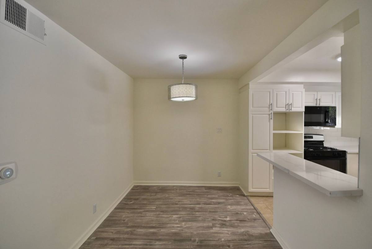 Apartment for rent at 14706 Dickens St, Sherman Oaks, CA 91403