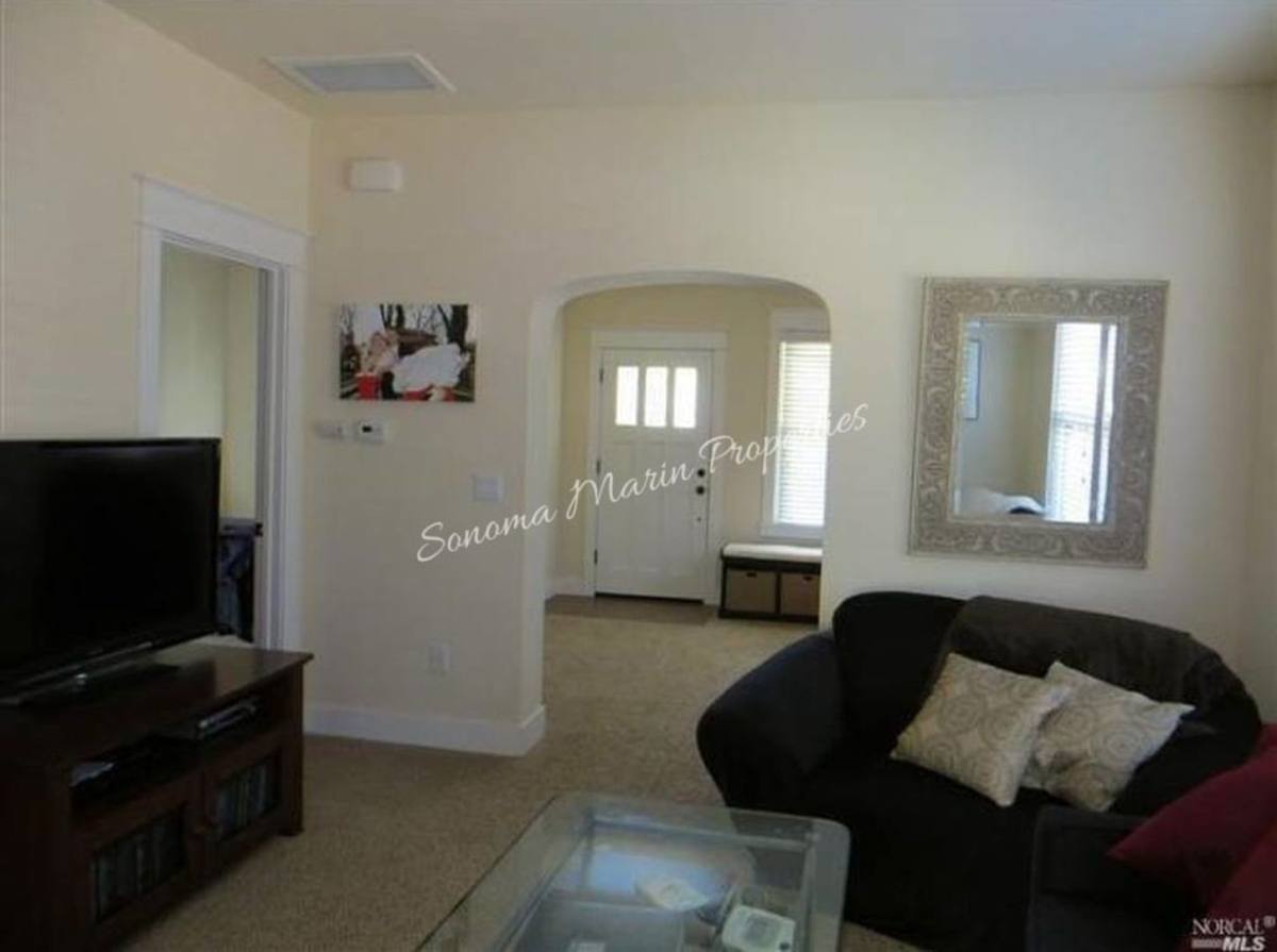 House for rent at 314 Bodega Ave, Petaluma, CA 94952