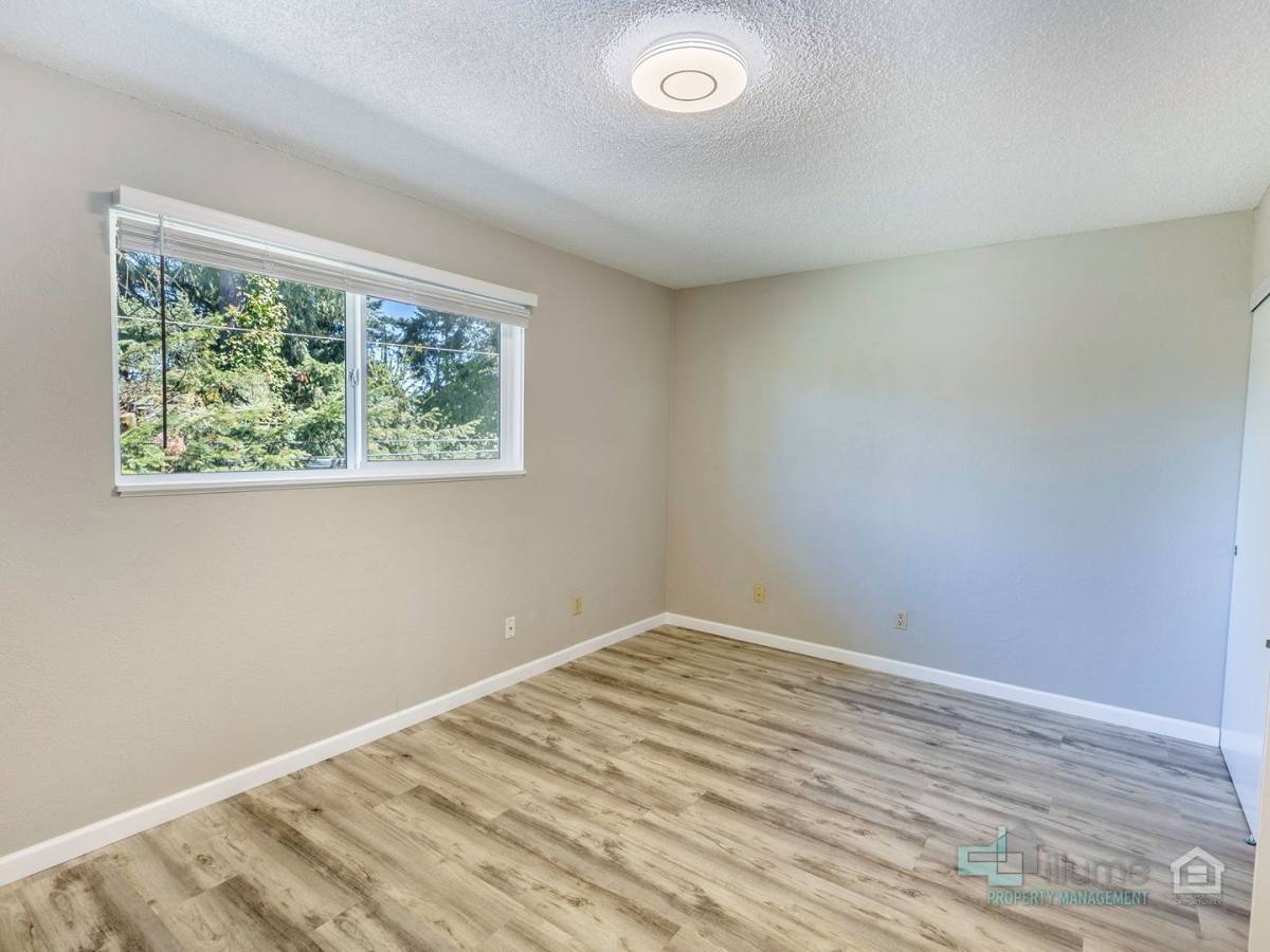 Apartment for rent at 957 NE 122nd Ave, Portland, OR 97230