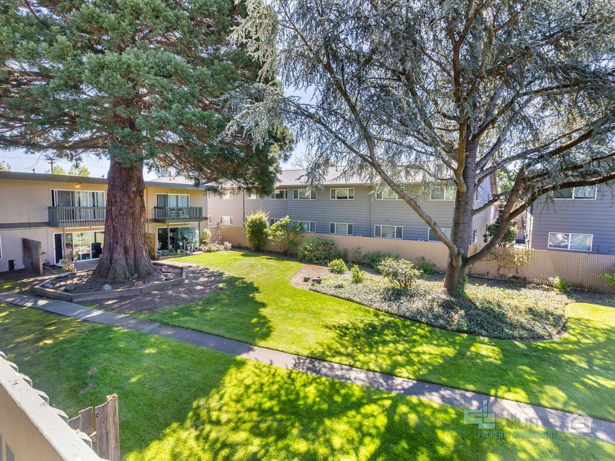 Apartment for rent at 957 NE 122nd Ave, Portland, OR 97230