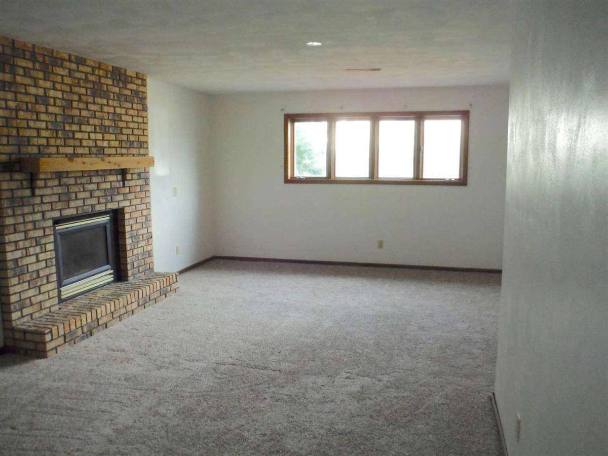 House for rent at 2 Crossbridge Court, Madison, WI 53717