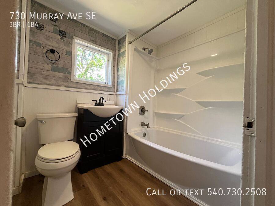House for rent at 730 Murray Ave SE, Roanoke, VA 24013