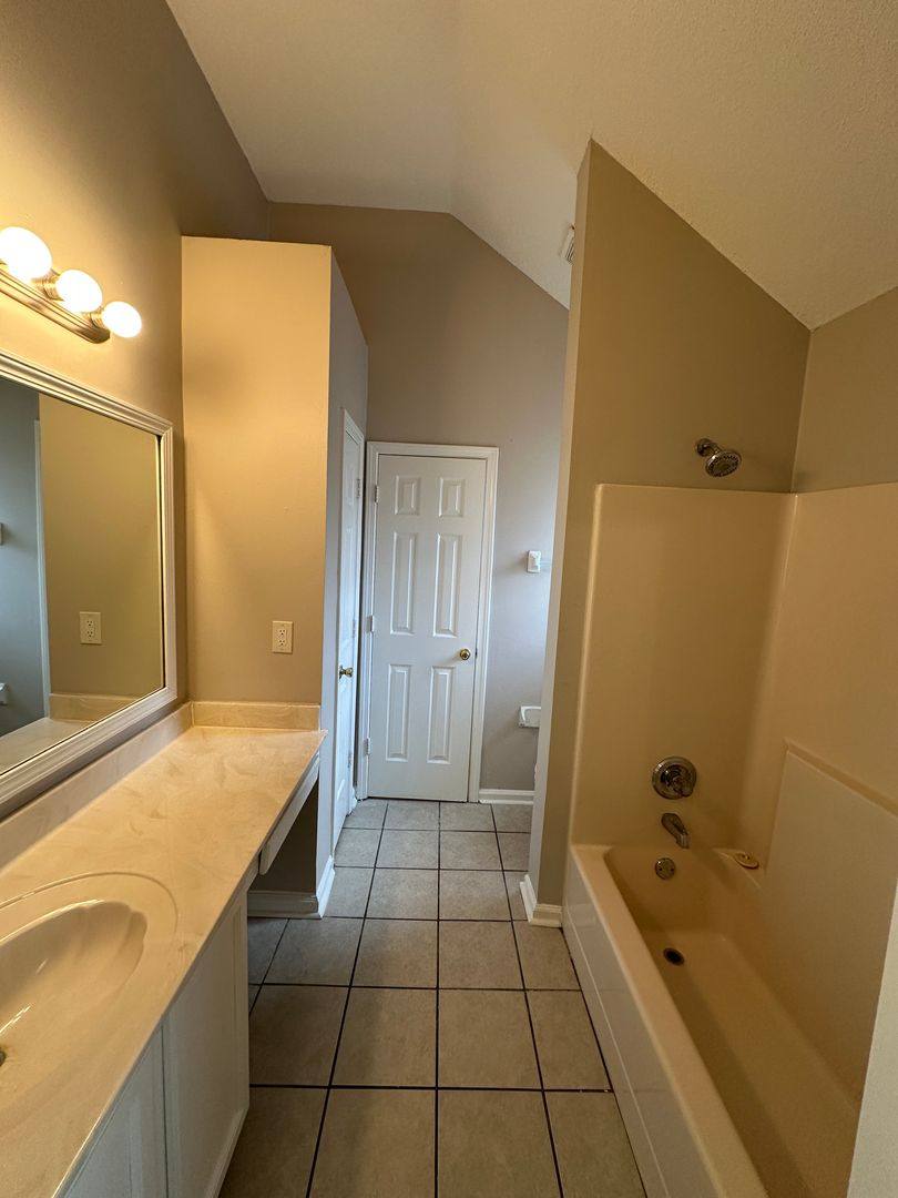 House for rent at 3812 Clarion Dr, Memphis, TN 38135
