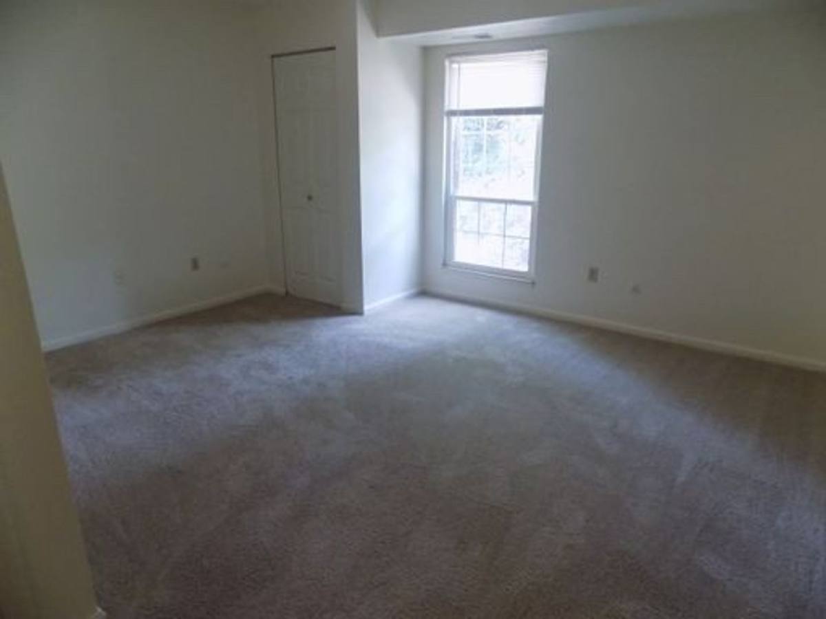 Apartment for rent at 8814 Royal Manor Dr, Allison Park, PA 15101