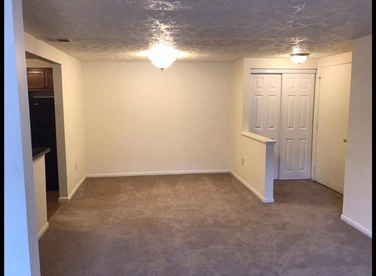 Apartment for rent at 8814 Royal Manor Dr, Allison Park, PA 15101