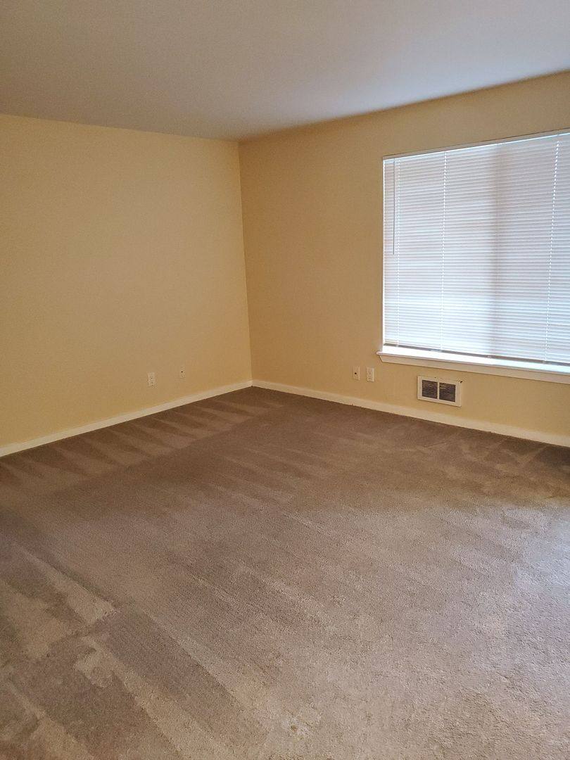 Apartment for rent at 9715 Danwood Lane, Silverdale, WA 98383