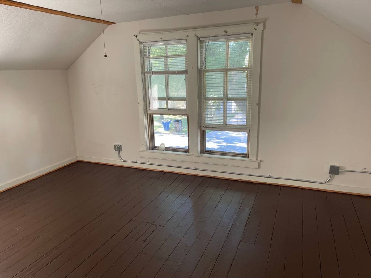 House for rent at 504 E 10th St, Newton, KS 67114