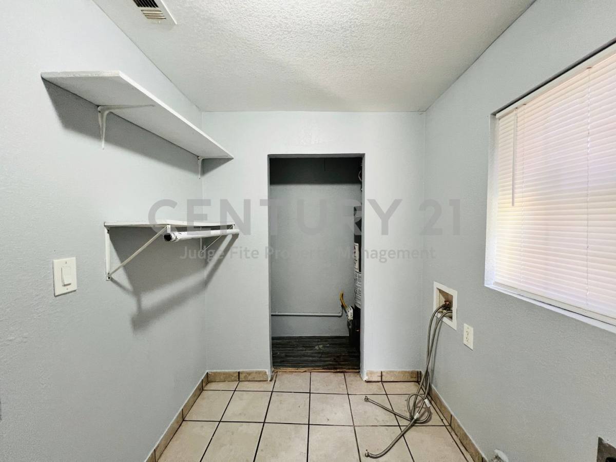 House for rent at 2621 E 12th St, Fort Worth, TX 76111