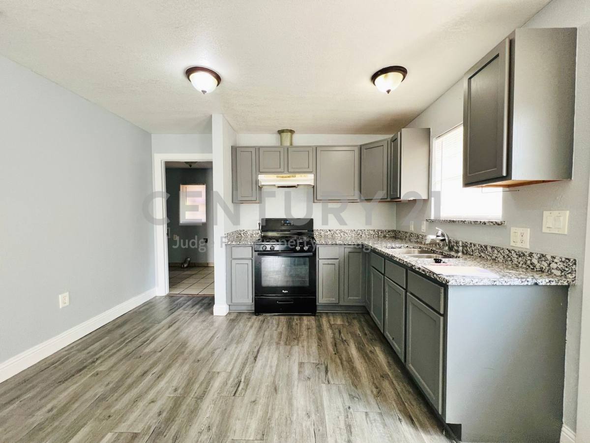 House for rent at 2621 E 12th St, Fort Worth, TX 76111