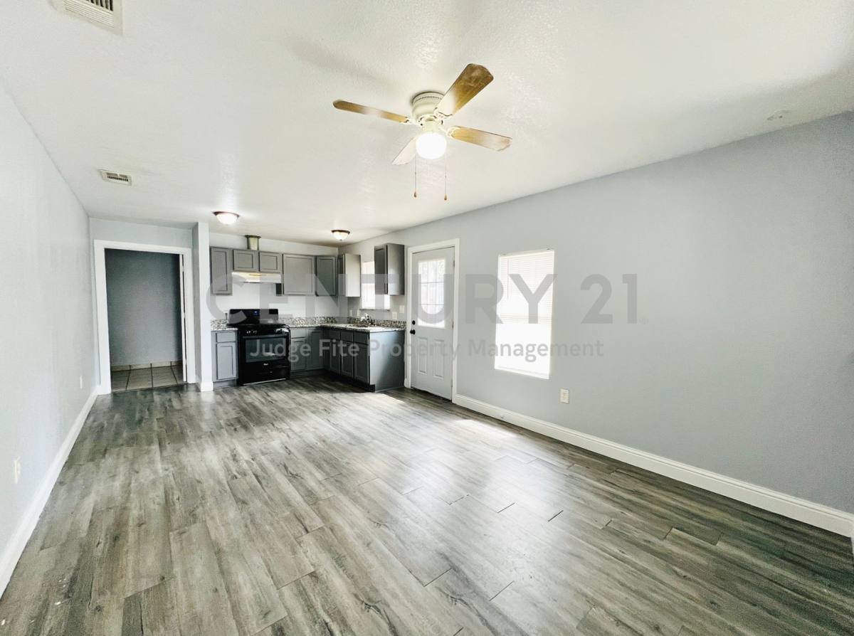 House for rent at 2621 E 12th St, Fort Worth, TX 76111