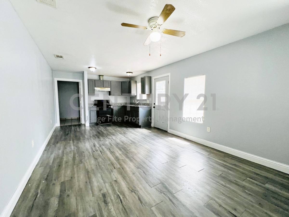 House for rent at 2621 E 12th St, Fort Worth, TX 76111