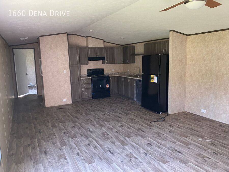 Apartment for rent at 1660 Dena Dr, Memphis, TN 38127