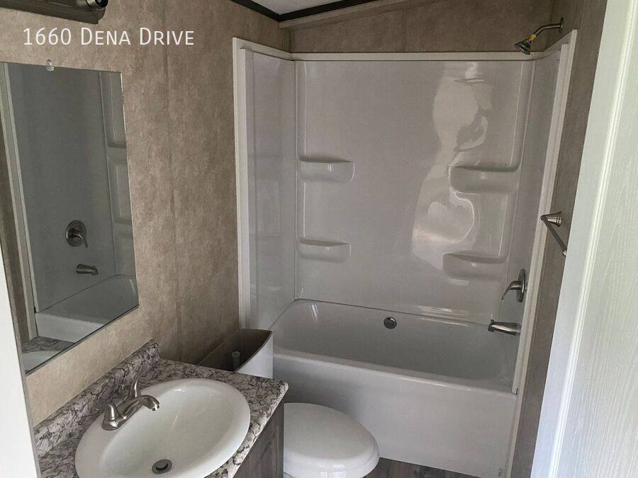Apartment for rent at 1660 Dena Dr, Memphis, TN 38127
