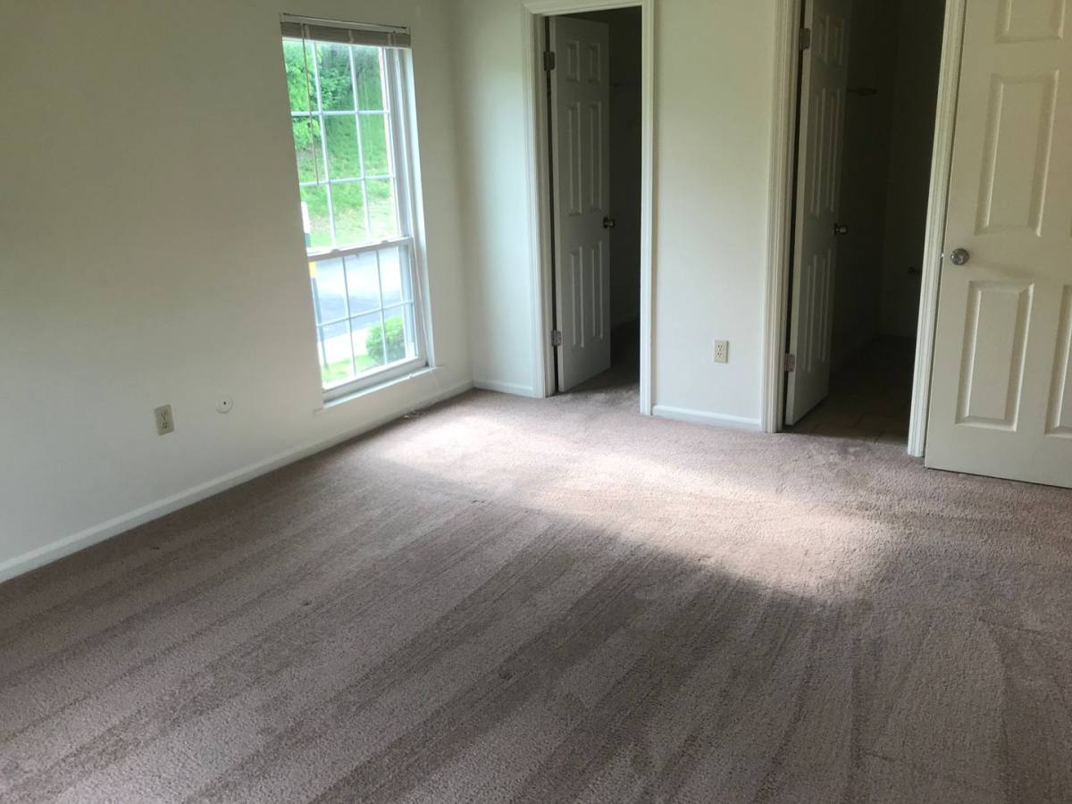 Apartment for rent at 8880 Royal Manor Dr, Allison Park, PA 15101