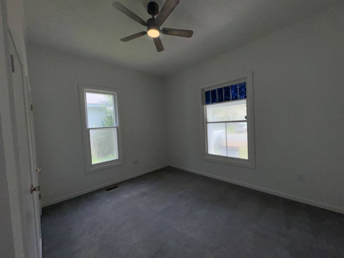 House for rent at 421 5th Ave SW, Decatur, AL 35601