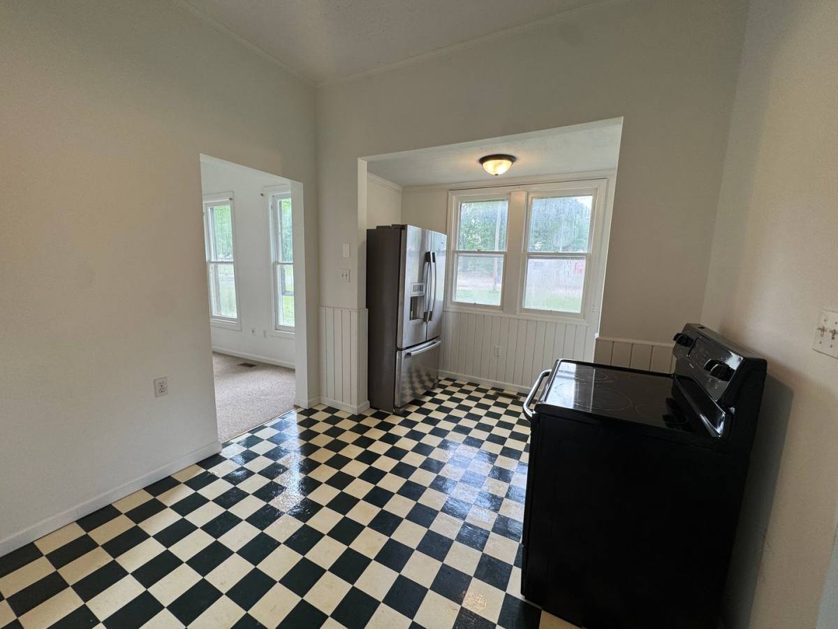 House for rent at 421 5th Ave SW, Decatur, AL 35601