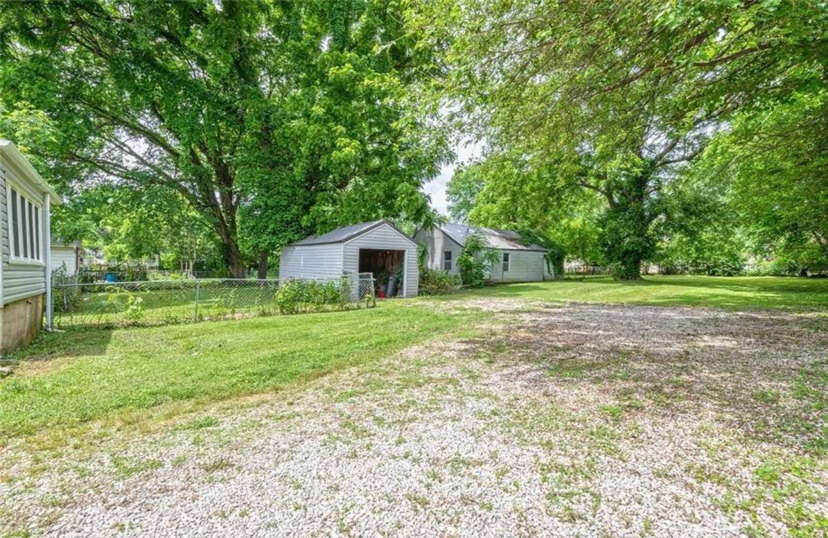 House for rent at 802 Route, Saint Robert, MO 65584