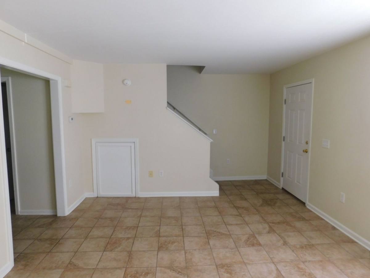 Townhouse for rent at 104 Apache Tr, Havelock, NC 28532