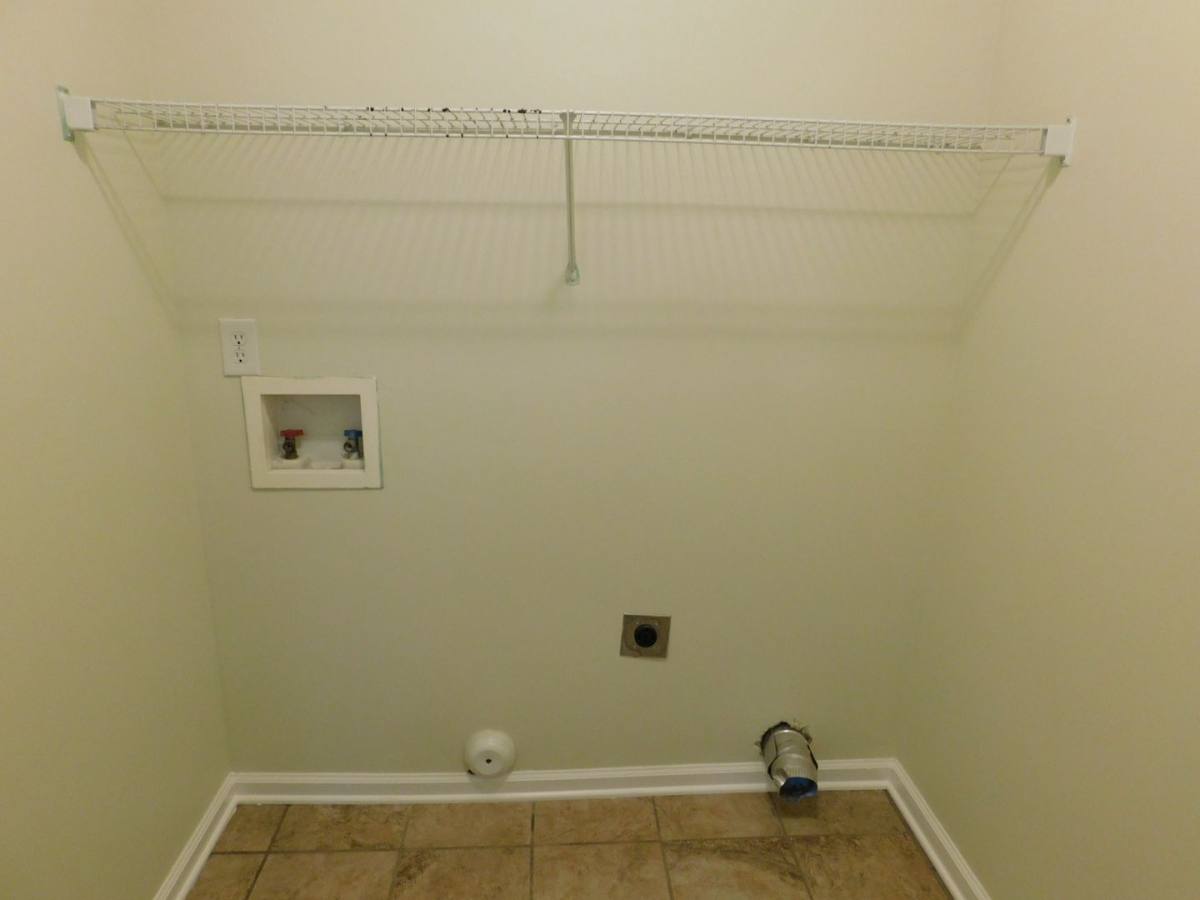 Townhouse for rent at 104 Apache Tr, Havelock, NC 28532