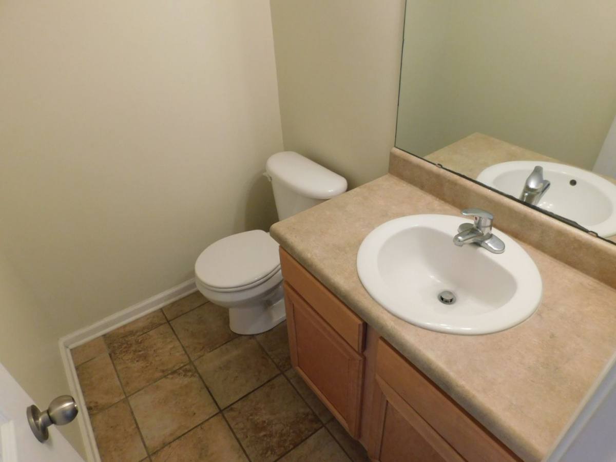 Townhouse for rent at 104 Apache Tr, Havelock, NC 28532