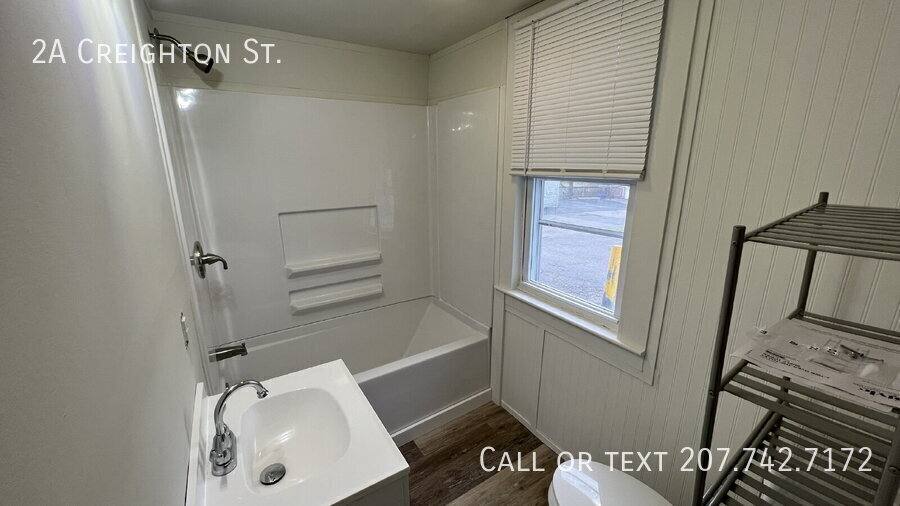 Apartment for rent at 2A Creighton St, Newmarket, NH 03857