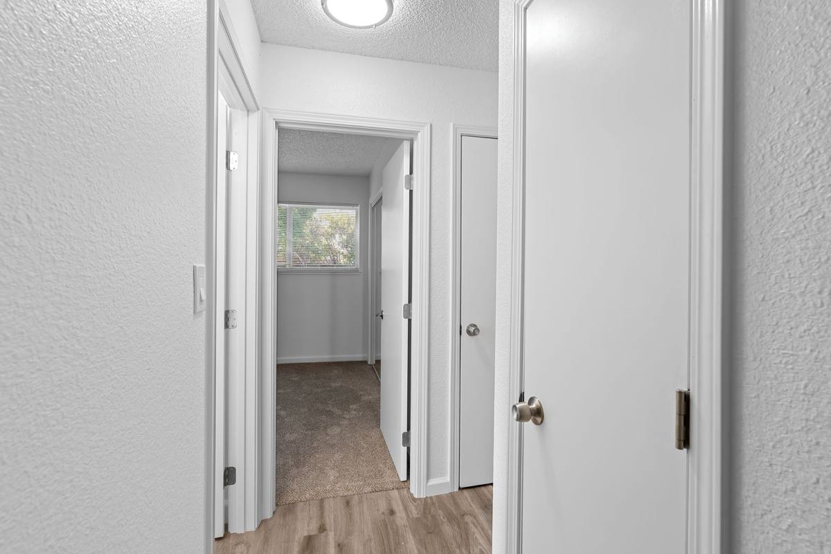 Apartment for rent at 802-816 Lincoln Ave, Napa, CA 94558