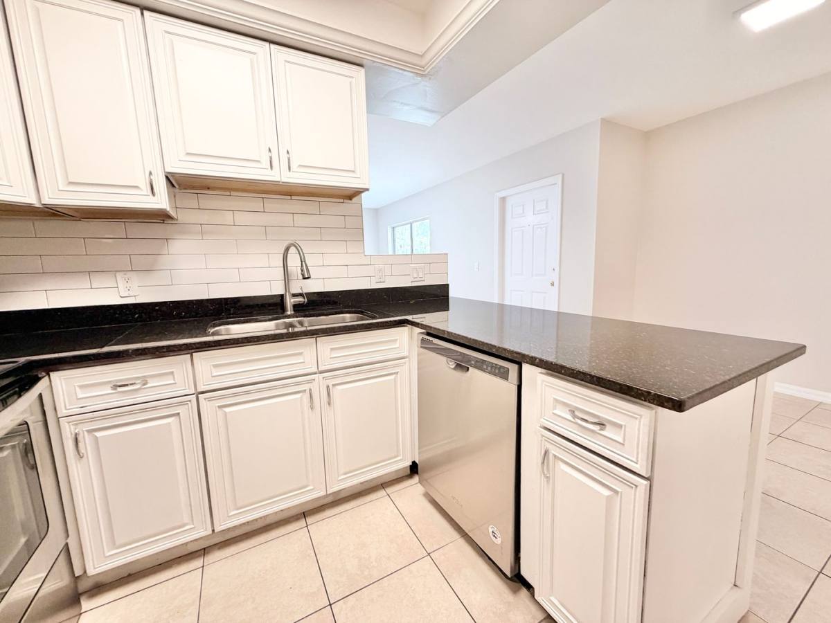 Apartment for rent at 4231 Gulfstream Dr, Naples, FL 34112