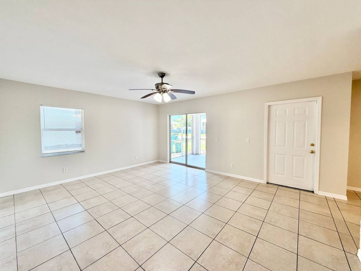 Apartment for rent at 4231 Gulfstream Dr, Naples, FL 34112