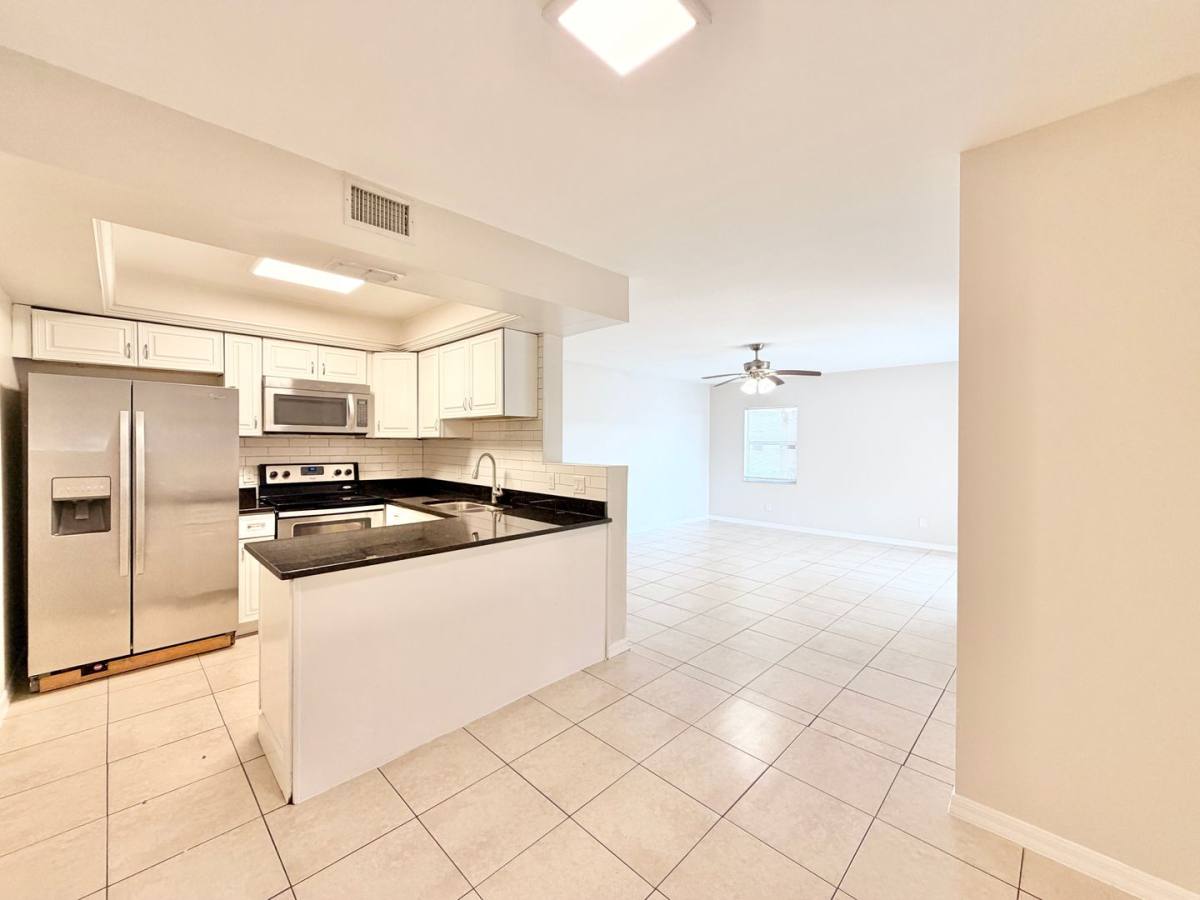 Apartment for rent at 4231 Gulfstream Dr, Naples, FL 34112
