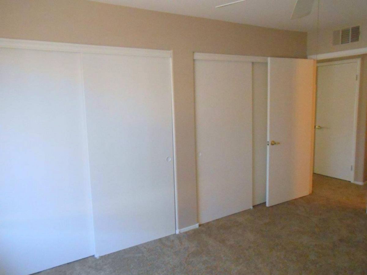 Condo for rent at 5710 E Tropicana, Las Vegas, NV 89122