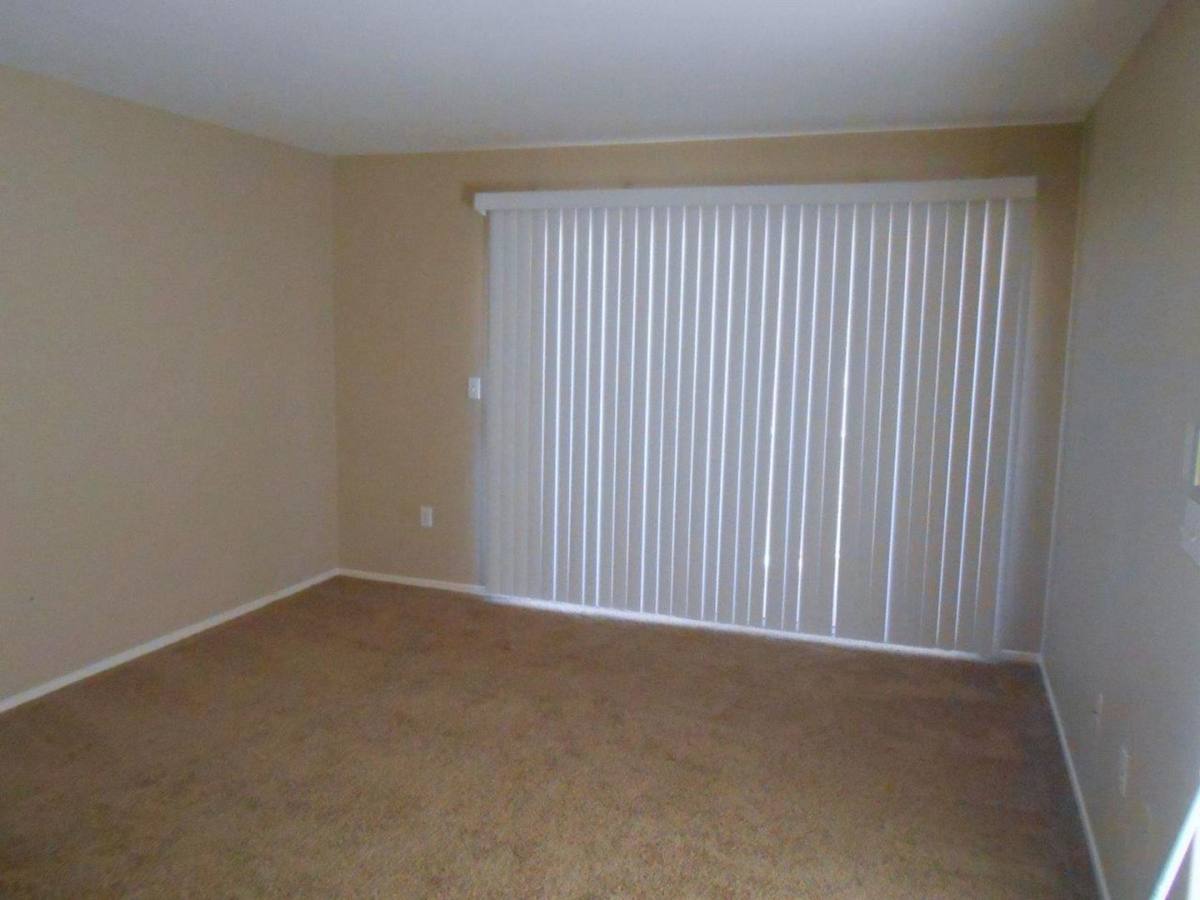 Condo for rent at 5710 E Tropicana, Las Vegas, NV 89122